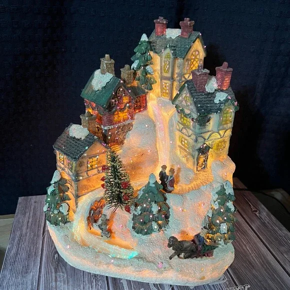 Vintage 2004 fiber Optic Village Lighted Christmas Holiday Decor 10.5" Tall - Picture 12 of 17